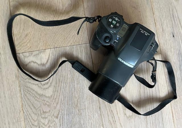 Olympus camera iS-100  met zoomlens, Ophalen, Zo goed als nieuw, Compact, Olympus