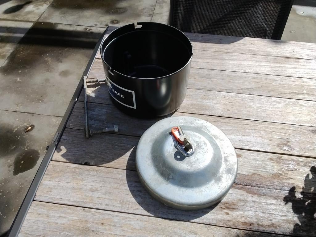 AXA kluis voor caravan, camper of boot, Caravans en Kamperen, Caravan accessoires, Ophalen, Zo goed als nieuw