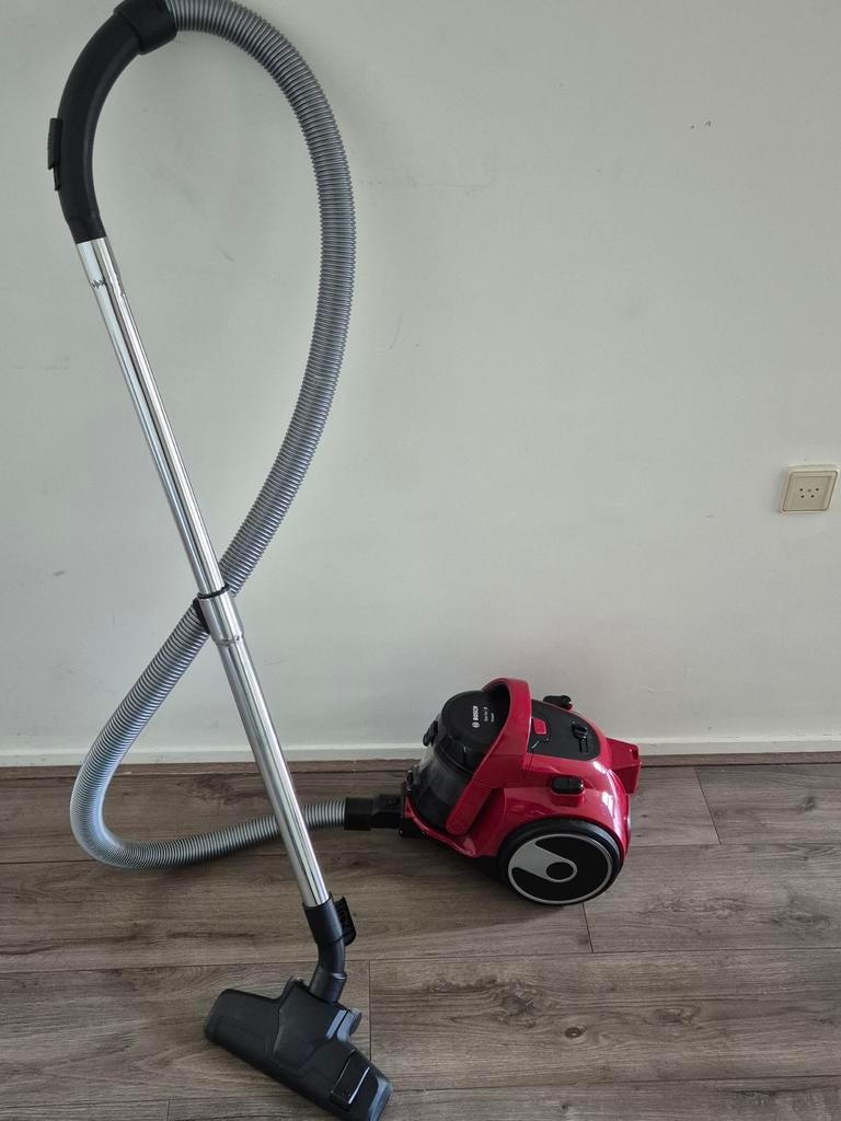 Bosch stofzuiger 30 euro vandaag ophalen, Ophalen of Verzenden