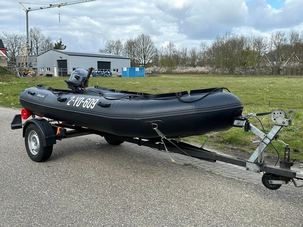 Zwarte rubberboot boot met Yamaha buitenboordmotor, Watersport en Boten, Rubberboten, Ophalen, Aluminium, Gebruikt, Yamaha