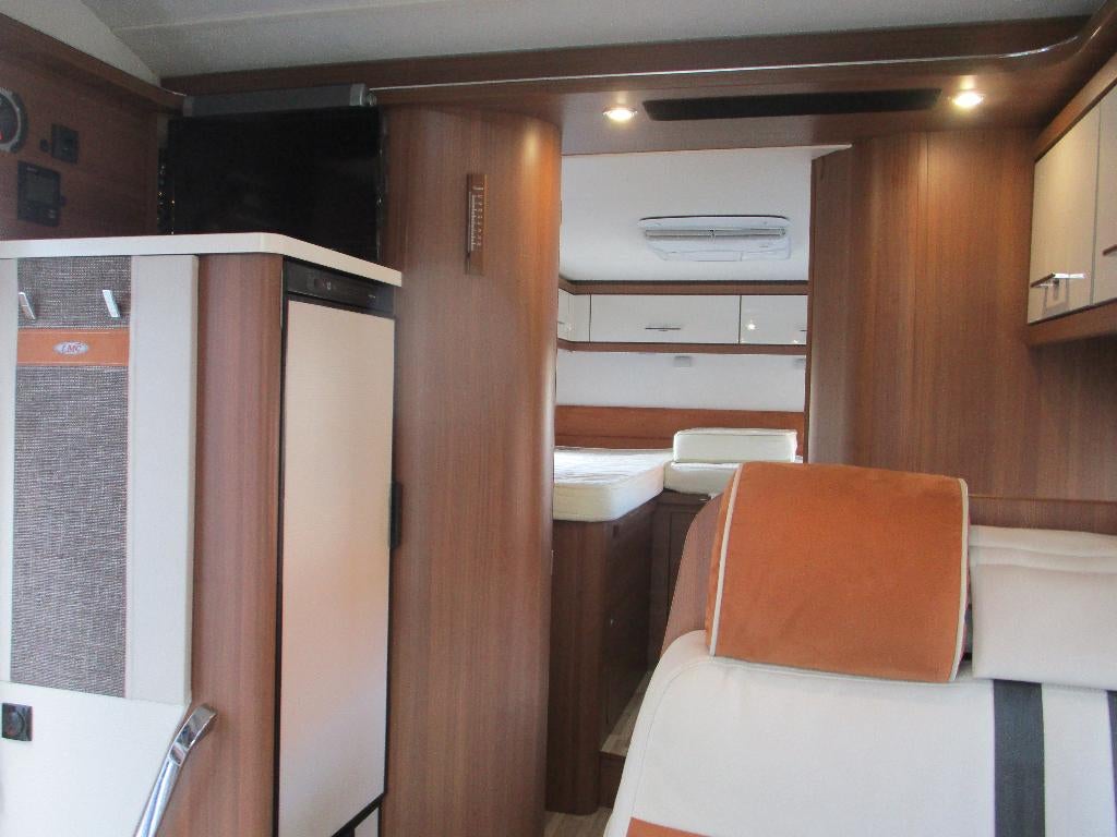 Caravans And Camping Lmc