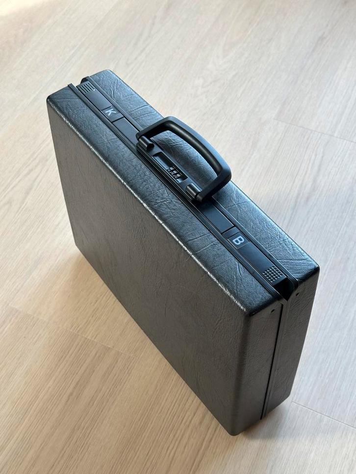 Samsonite attaché koffer met cijferslot, Sieraden, Tassen en Uiterlijk, Koffers, Gebruikt, Hard kunststof, Minder dan 50 cm, 35 tot 45 cm