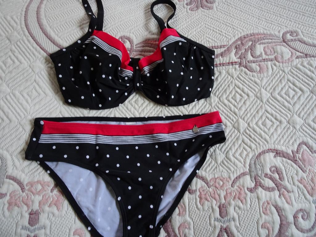 Bikini maat 38, Kleding | Dames, Badmode en Zwemkleding, Ophalen of Verzenden, Zo goed als nieuw, Zwart, Bikini