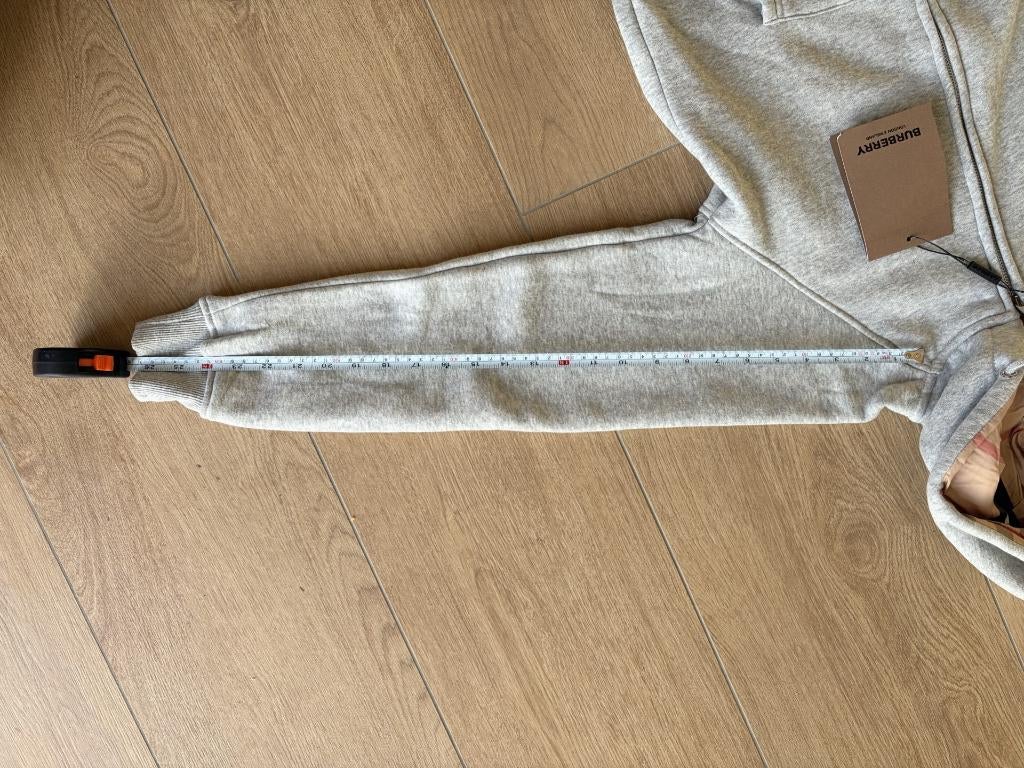 Burberry vest/capuchon trui maat M (=164), Ophalen, Jongen of Meisje, Trui of Vest, Nieuw