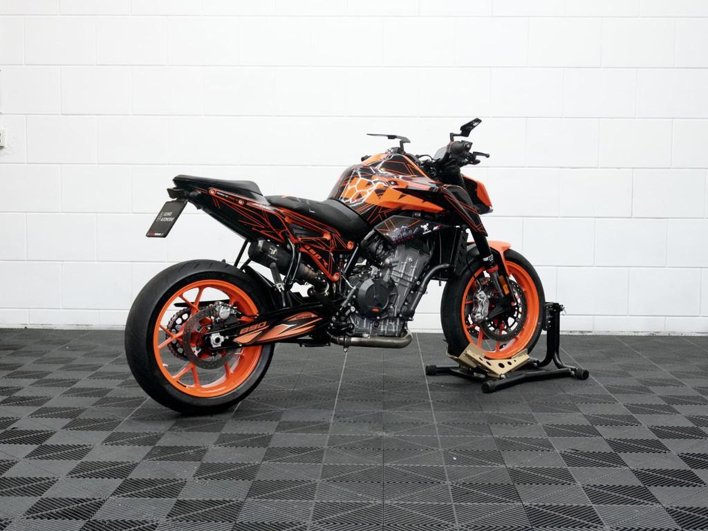 KTM 890 Duke GP ABS 1e Eigenaar - IX uitlaat - Fabrieksgaran, Meer dan 35 kW, Toermotor, KTM Sportmotorcycle Nederland, Sportuitlaat