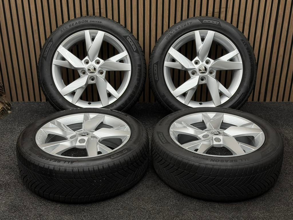 Originele 17 inch Skoda Octavia 5x112 ET46 205/55 All Season, Ophalen, ., Banden en Velgen, 17 inch