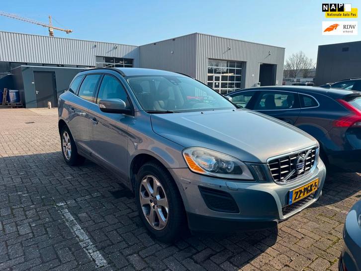 Volvo XC60 2.4 D5 AWD. DISTRIBUTIE GEBROKEN!, Auto's, Volvo, Bedrijf, Te koop, XC60, 4x4, ABS, Airbags, Airconditioning, Bluetooth