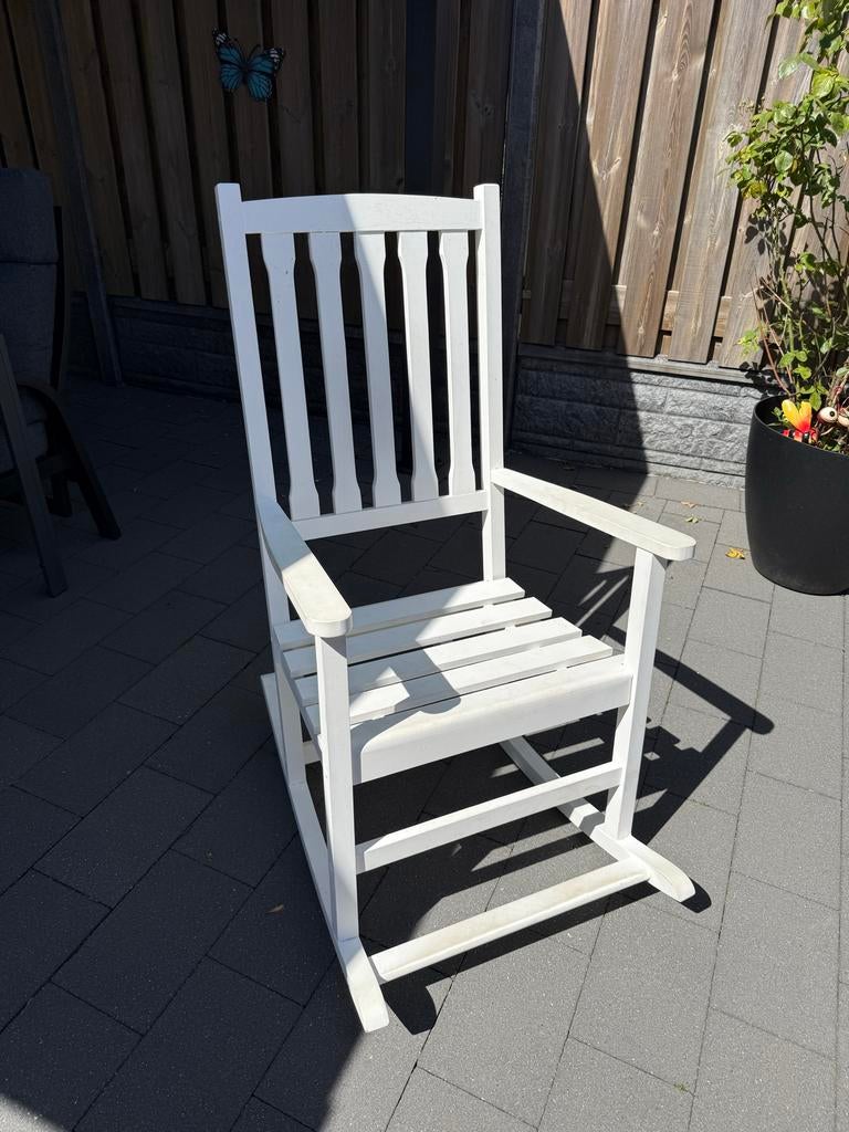 Witte houten schommelstoel, Ophalen, Gebruikt, Wit, Eén