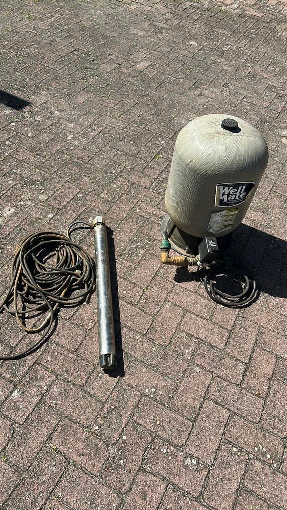 Grundfos bronpomp sq/sqe 3-30 + Wellmate expansievat, Tuin en Terras, Ophalen, Gebruikt, Bronpomp