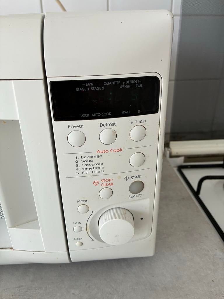 Daewoo Magnetron - Wit, Vrijstaand, Ophalen, Gebruikt, Magnetron, Draaiplateau