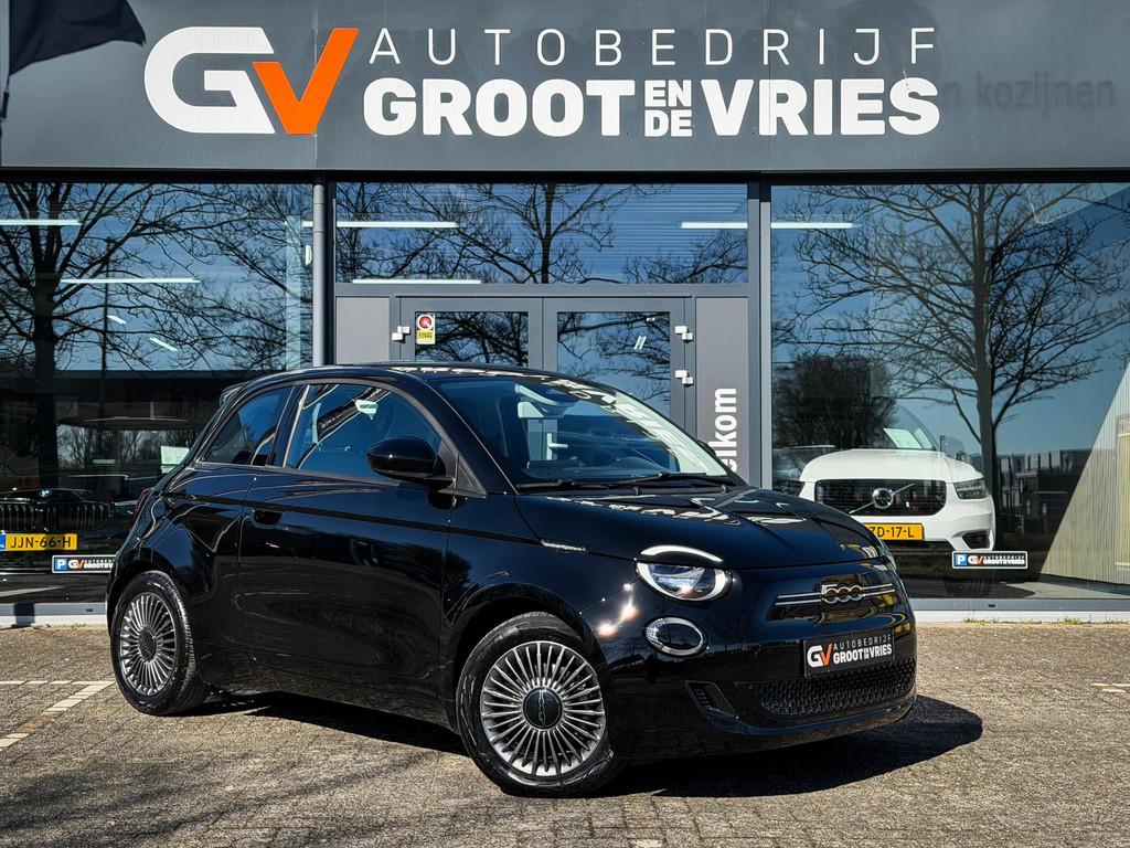 Fiat 500 Icon 24 kWh |Carplay|Velgen, Stof, Gebruikt, 95 pk, Zwart