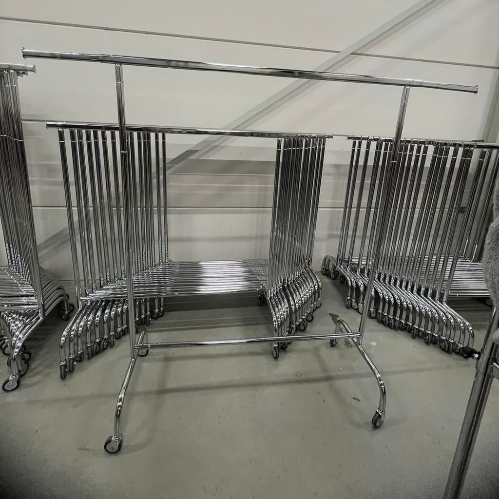 Industrie hoog kwaliteit kleding rekken made in italy, Ophalen, Zo goed als nieuw