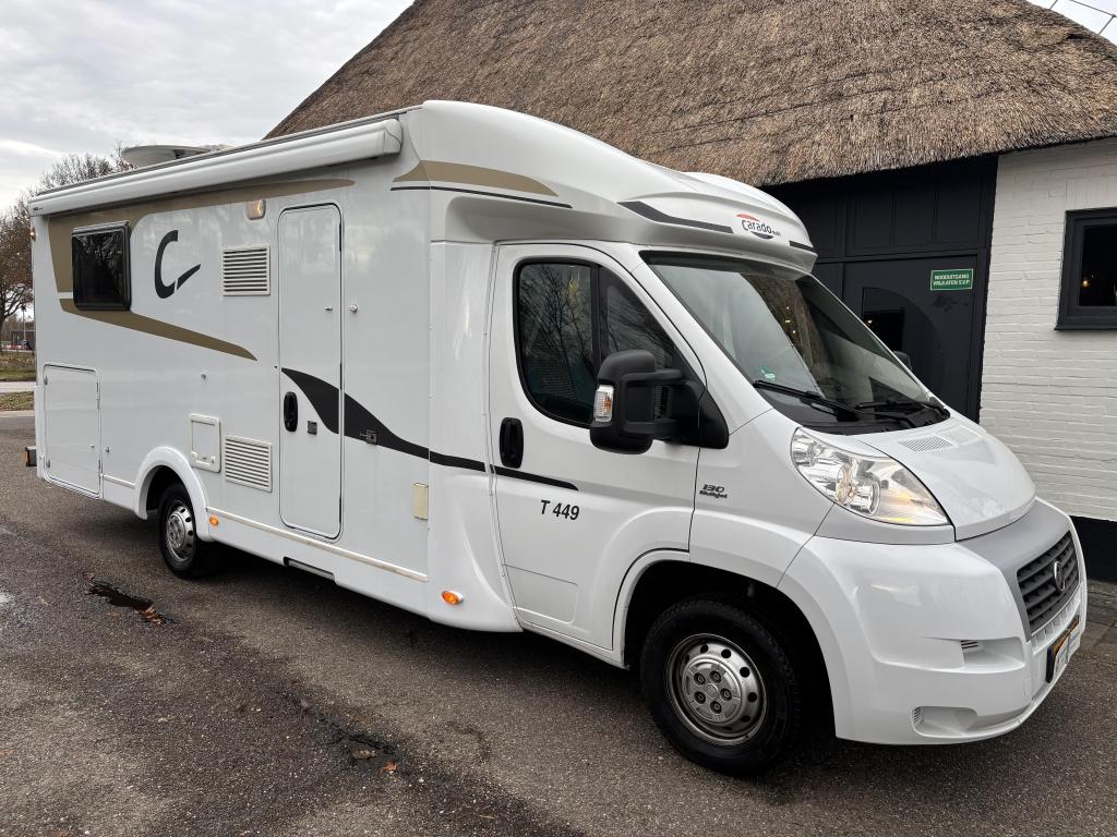 Carado T449 (2014) Zeer ruim - 130pk - Queensbed, Koelkast, Ringverwarming, Fiat, Tot en met 2