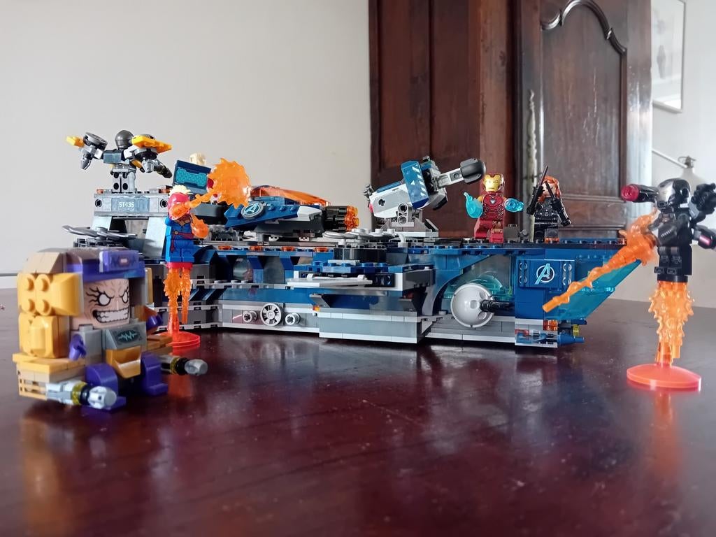 Lego Marvel Helicarrier, Ophalen, Zo goed als nieuw, Complete set, Lego