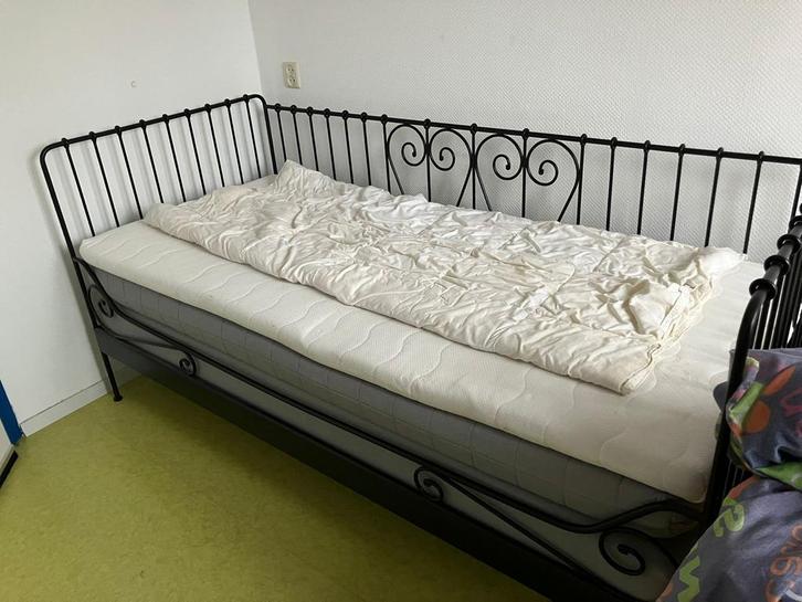 Bed ikea meldal met boxspring, matras en topper, Huis en Inrichting, Slaapkamer | Bedden, Gebruikt, Eenpersoons, 90 cm, 200 cm
