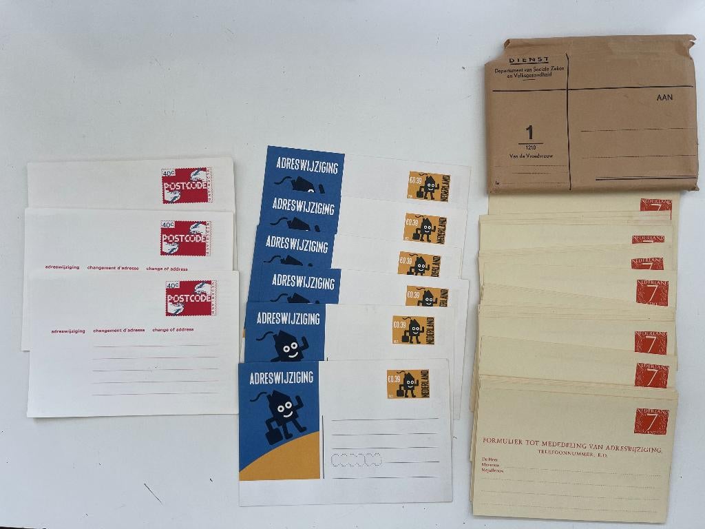 Verhuiskaarten, 3 verschillende. 7ct, 40ct, 0,39 euro, Ophalen of Verzenden, Briefkaart