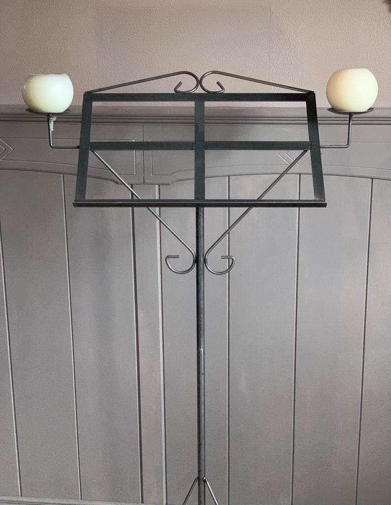 Muziekstandaard van smeedijzer, Muziek en Instrumenten, Standaards, Ophalen of Verzenden, Zo goed als nieuw