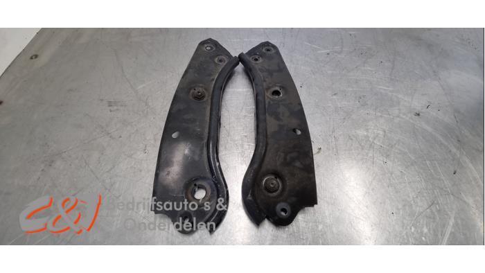 Steun (diversen) van een Volkswagen Caddy, Auto-onderdelen, Ophanging en Onderstel, Volkswagen, Gebruikt, 3 maanden garantie, Ophalen of Verzenden