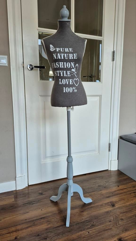 Paspop vrouw, Ophalen, Zo goed als nieuw, Paspop