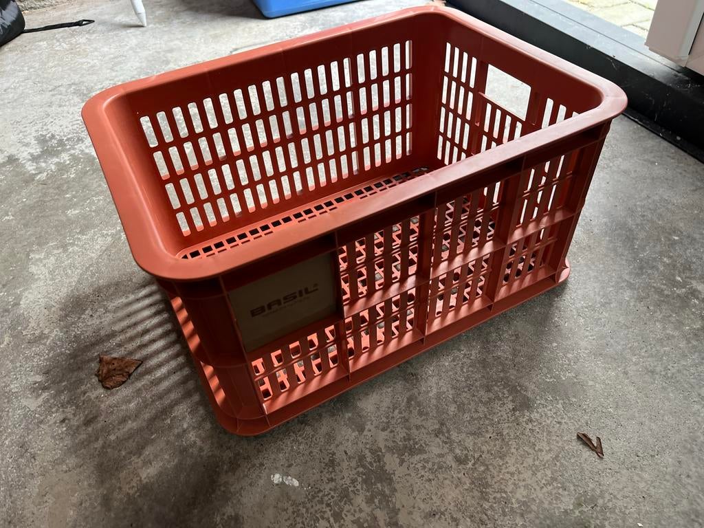 Basil fietsmand/krat - Oranje, Fietsen en Brommers, Fietsaccessoires | Overige Fietsaccessoires, Ophalen, Gebruikt