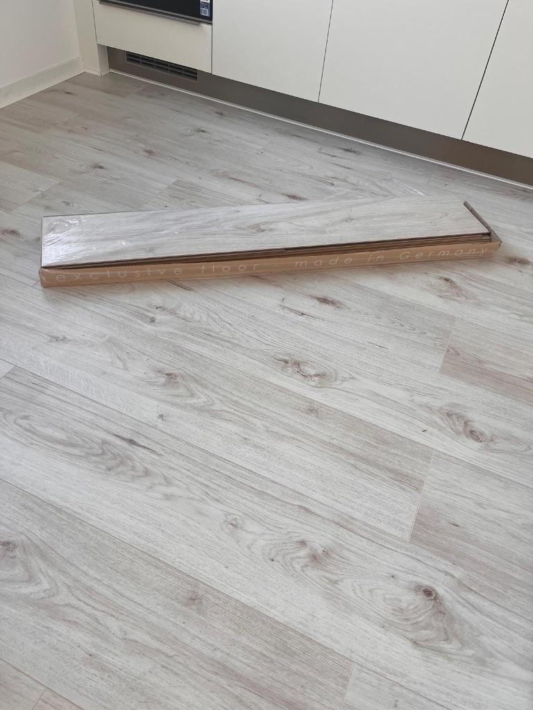 Halve pak laminaat Surprise White Oak (Hornbach), Ophalen, Nieuw, Minder dan 10 m², Laminaat