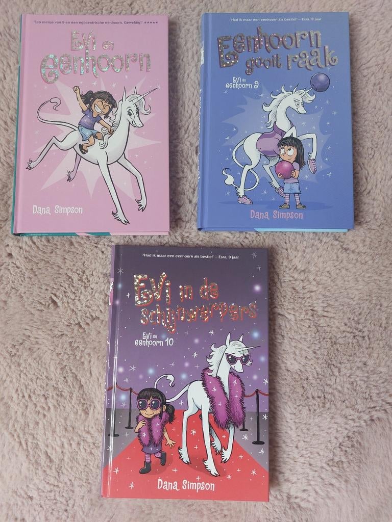Dana Simpson - Evi en eenhoorn,evi in de schijnwerpers nieuw, Boeken, Meerdere stripboeken, Ophalen of Verzenden, Nieuw, Dana Simpson