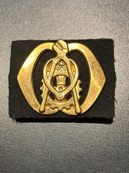 Baret embleem Regiment Technische Troepen Koninklijke Landma, Ophalen of Verzenden, Landmacht, Nederland, Embleem of Badge