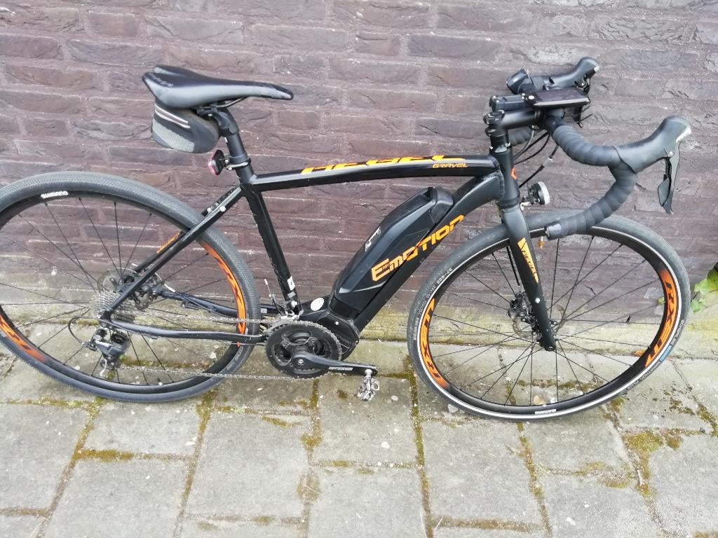 Ebike 45 km snel & bereik 120 km met speedbox & navigatie, Fietsen en Brommers, Elektrische fietsen, Zo goed als nieuw, 51 tot 55 cm