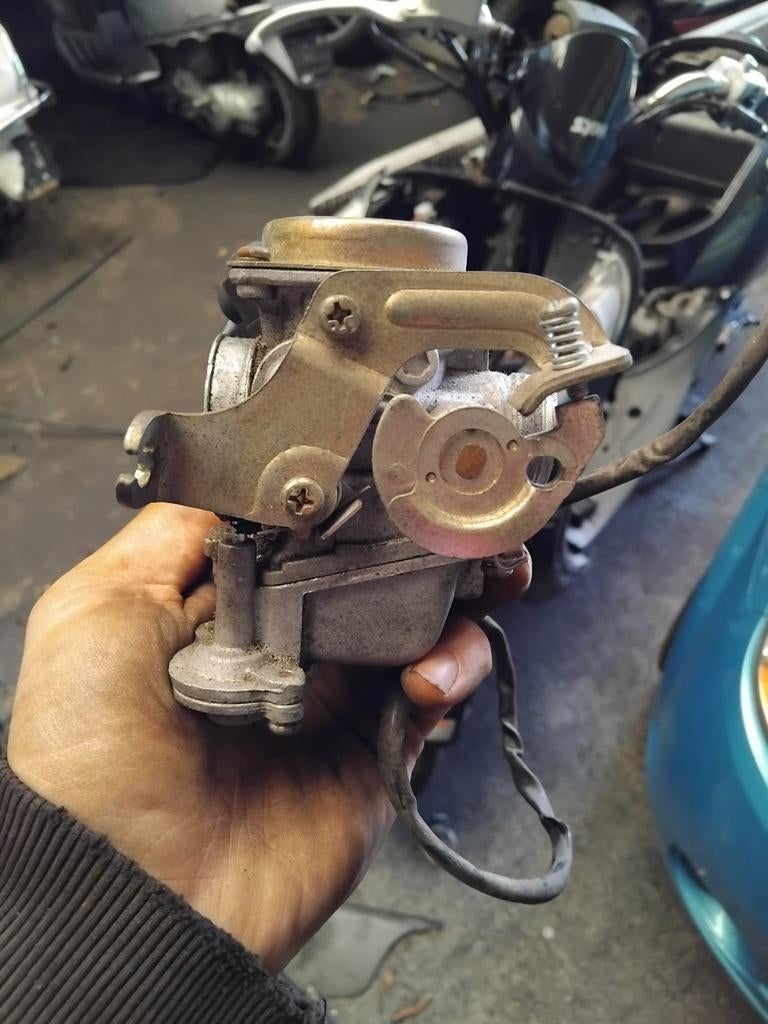 Kymco agility = people s carburateur, Fietsen en Brommers, Brommeronderdelen | Scooters, Ophalen of Verzenden, Gebruikt, Overige typen