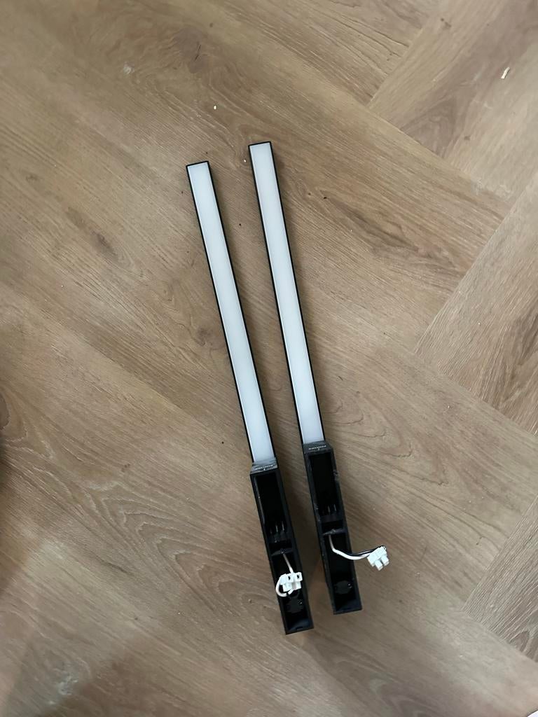 2x Philips Hue wandlampen - Zwart, slimme verlichting, Ophalen of Verzenden, Gebruikt, Kunststof