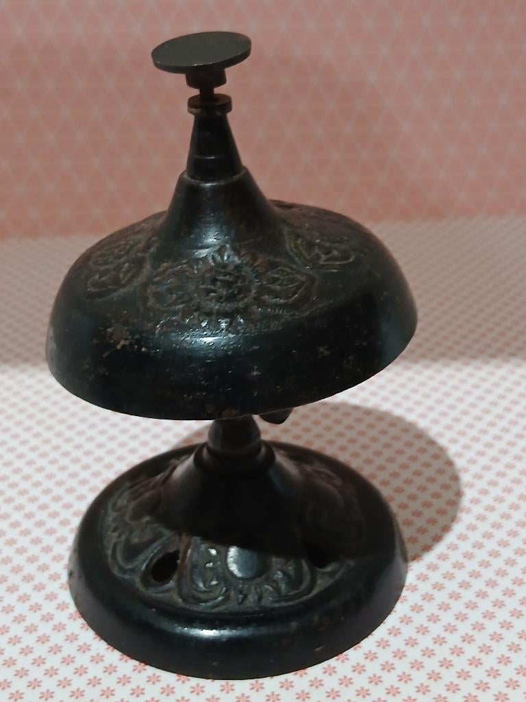 Aparte Vintage Tafelbel, Ophalen of Verzenden