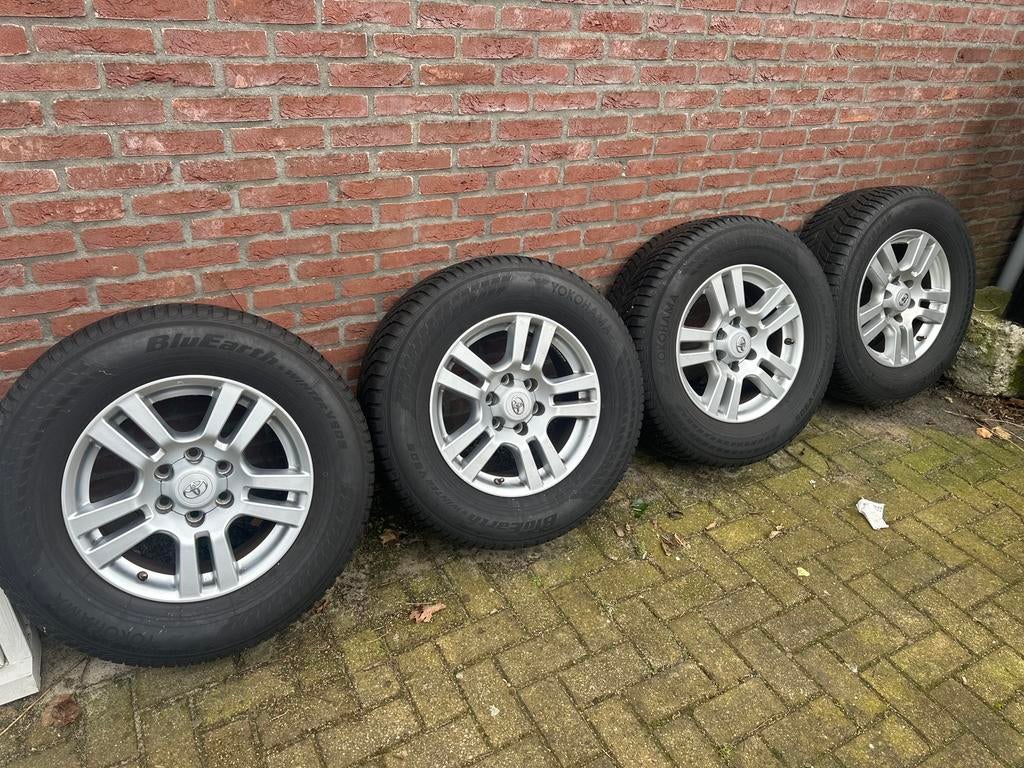 Set van 4 originele Toyota velgen met  banden, Ophalen of Verzenden, Gebruikt