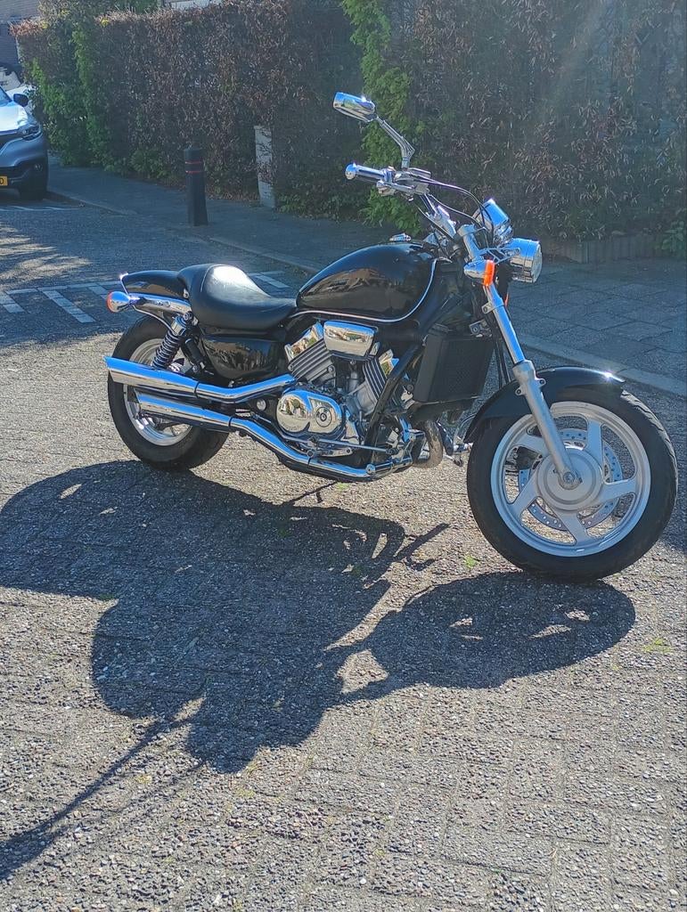 Honda Magna VF750C - Krachtige Chopper, Motoren, Motoren | Honda, 4 cilinders, Chopper, Gebruikt, Particulier