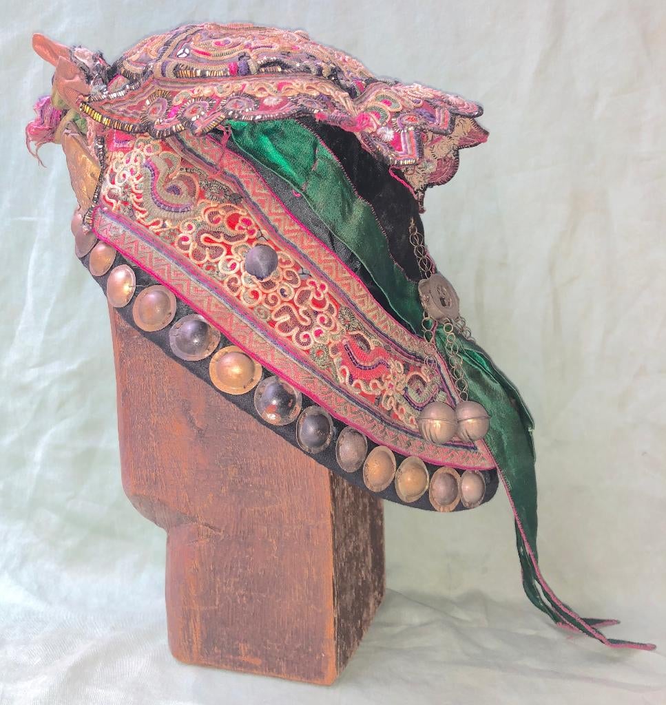 Kinderhoedje Oud chinees textiel, Antiek en Kunst, Ophalen of Verzenden