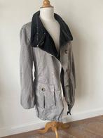 Marccain : Sportieve, grijze zomer-jas. Maat M, Maat 38/40 (M), Ophalen of Verzenden, Zo goed als nieuw, Grijs