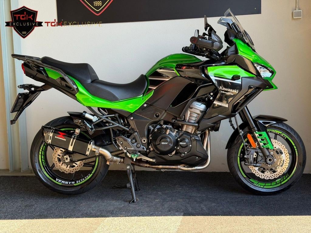KAWASAKI VERSYS 1000 BLACK WIDOW TOPSTAAT (650 1100), 4 cilinders, Motorrijbewijs A, Bedrijf, Meer dan 35 kW