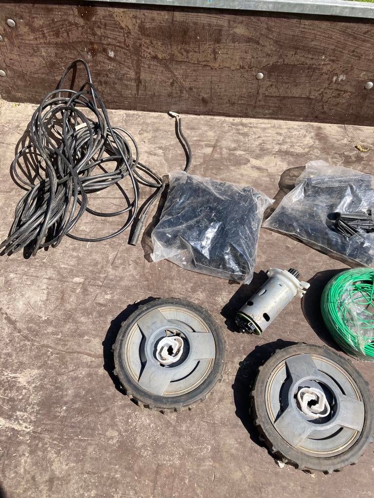 Onderdelen robotmaaier Robomow, Tuin en Terras, Ophalen, Gebruikt