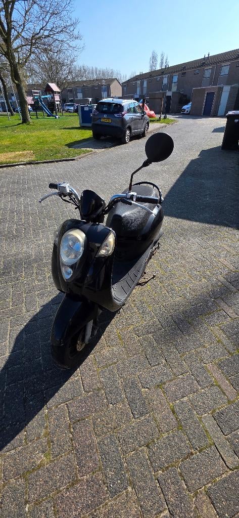 Sym Mio, Fietsen en Brommers, Scooters | SYM, Gebruikt, Maximaal 45 km/u, Benzine, Ophalen