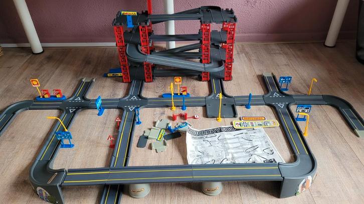 Matchbox Motorcity 500 Parkeergarage & Wegenset, Kinderen en Baby's, Speelgoed | Racebanen, Zo goed als nieuw, Racebaan, Handmatig