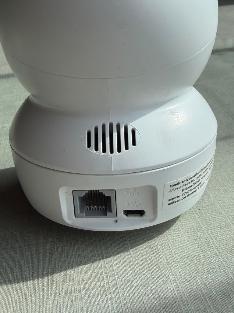 EZVIZ Binnencamera met Ethernet en USB-aansluiting, Ophalen of Verzenden, Zo goed als nieuw, Binnencamera