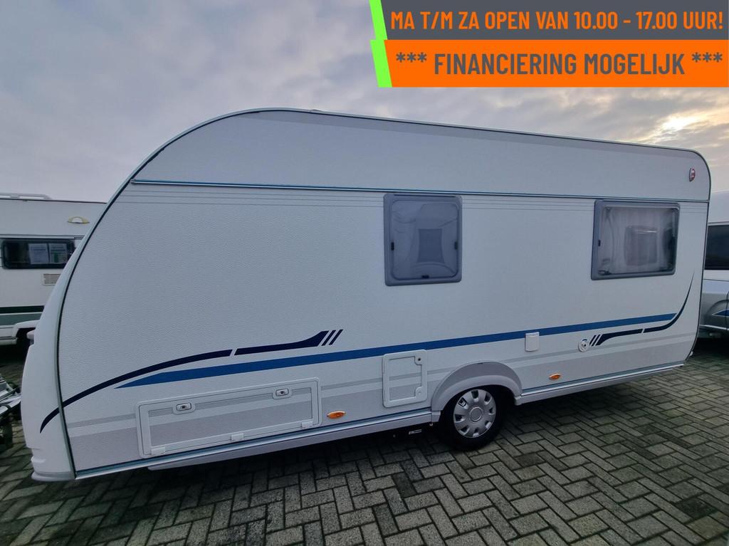 Adria adora 482 ps MOVER + VOORTENT + LUIFEL + DWARSBED, Caravans en Kamperen, Caravans, Bedrijf, Mover, Adria, 6 tot 7 meter