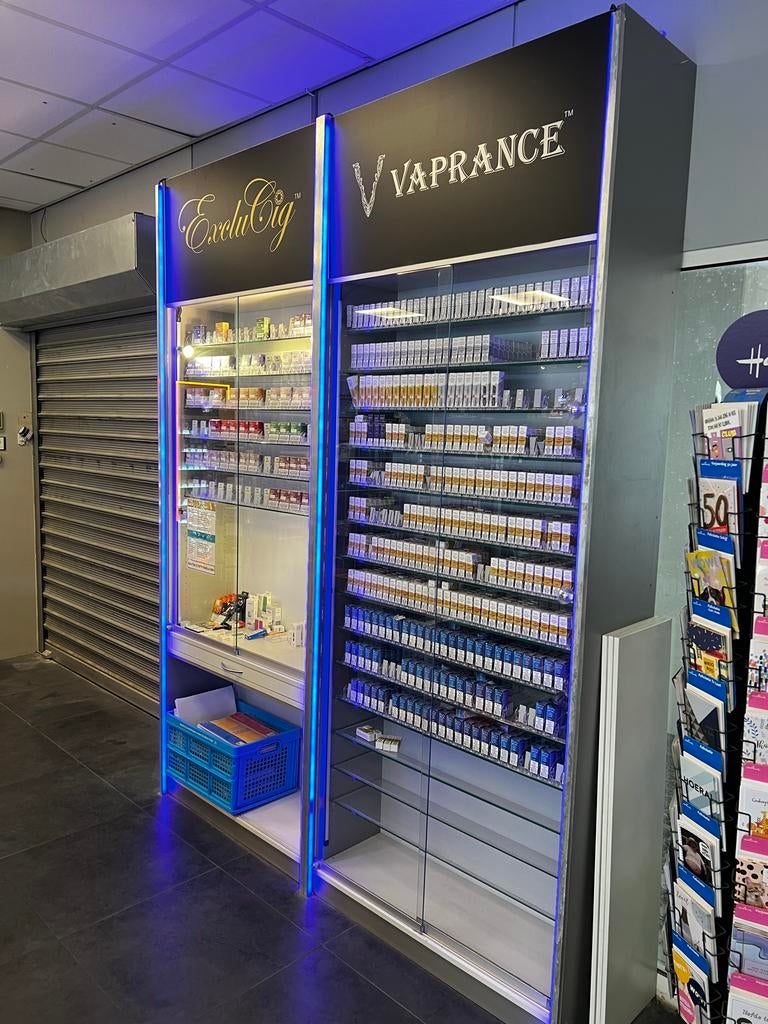 Vitrinekast 205x264x26, Ophalen of Verzenden, 25 tot 50 cm, 200 cm of meer