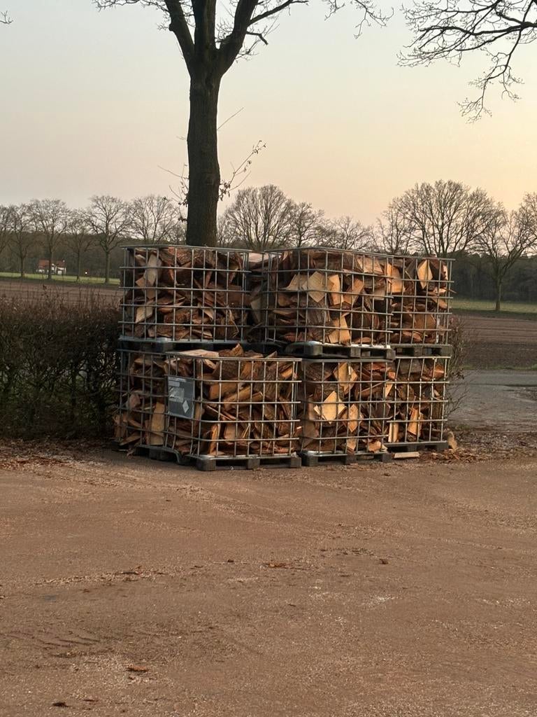 Douglas kachelhout op = op, Tuin en Terras, Haardhout, Minder dan 3 m³, Ophalen of Verzenden