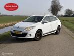 Renault Megane Estate 1.6 Dynamique loopt op 3 cilinders! Ru, Voorwielaandrijving, 4 cilinders, Wit, 14 km/l