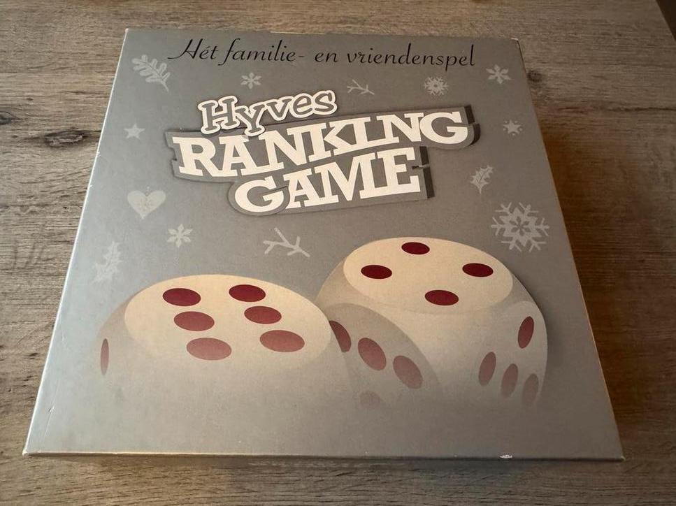 Hyves Ranking Game: Het familie- en vriendenspel, Hobby en Vrije tijd, Gezelschapsspellen | Bordspellen, Drie of vier spelers
