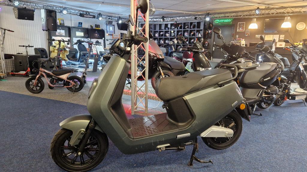Iva E-Go S8, Fietsen en Brommers, Snorfietsen en Snorscooters, Gebruikt, Elektrisch, Ophalen, Overige merken