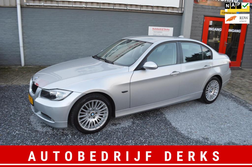 BMW 3-serie 318i Business Line Airco Leer Navi Stuurbekracht, Auto's, BMW, Achterwielaandrijving, 4 cilinders, 129 pk, Handgeschakeld