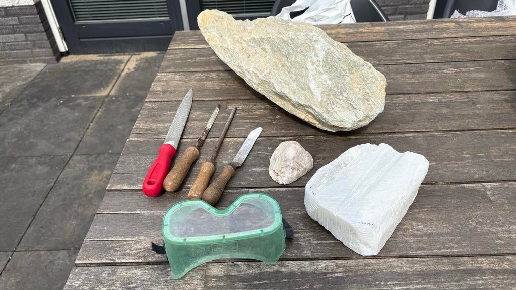 Speksteen bewerkingsset met gereedschap en materiaal, Gebruikt, Ophalen of Verzenden, Educatief, Steen of Keramiek