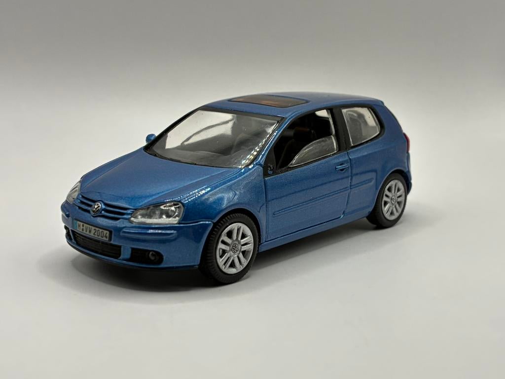 Volkswagen Golf A5 5/V (Type 1K) 2003 - Schuco, Hobby en Vrije tijd, Modelauto's | 1:43, Ophalen of Verzenden, Zo goed als nieuw