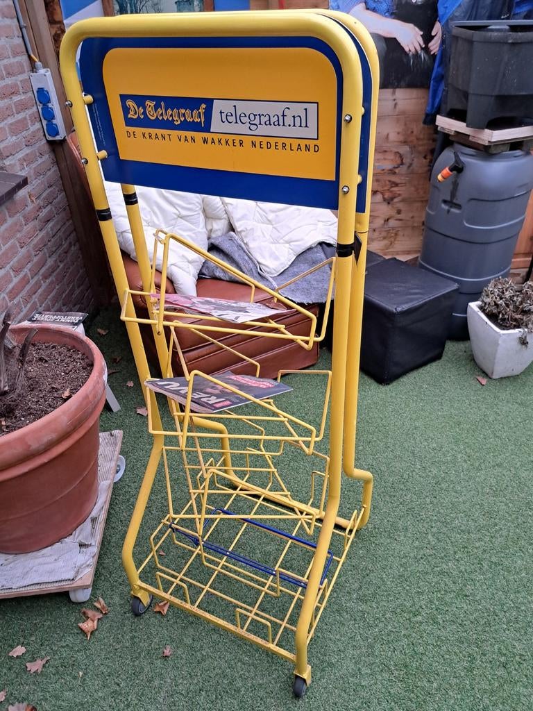 KRANTENREK VAN DE TELEGRAAF, Ophalen